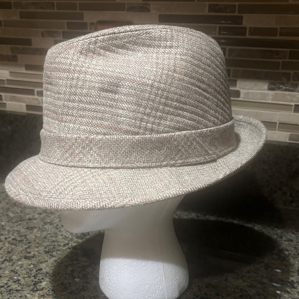 Dobbs Classic Tan Fedora Hat